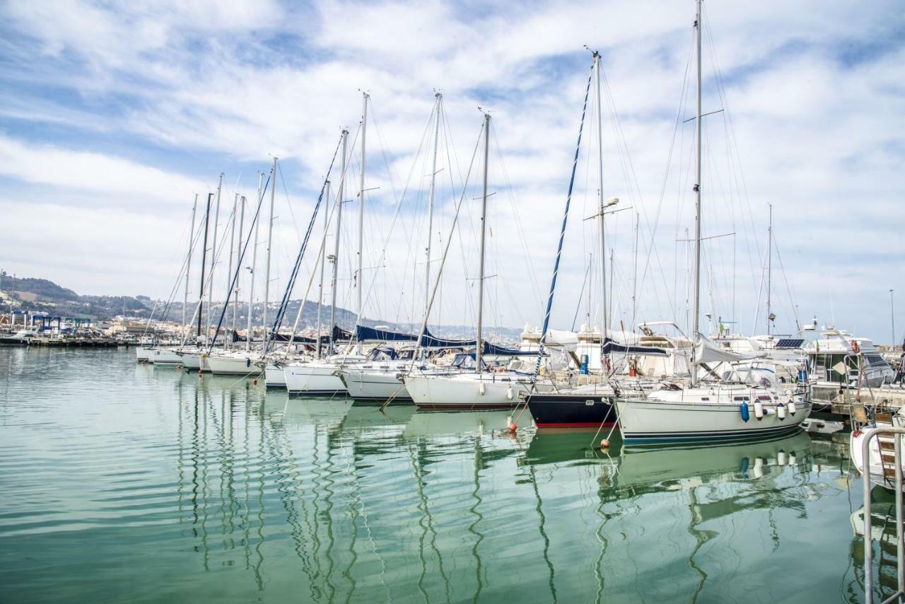 Mare D'Amare Bed and Breakfast San Benedetto del Tronto Exteriör bild